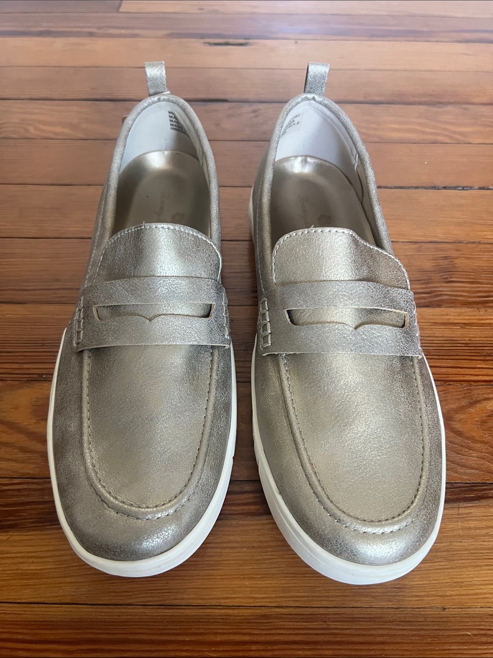 Tommy Bahama Venus Metallic Gold Penny Loafers Platform Slip On Sneakers NWT 9